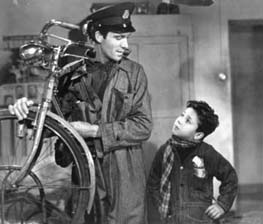 In 'The Bicycle Thief,' a boy's faith in his father is tested, perhaps beyond the breaking point.