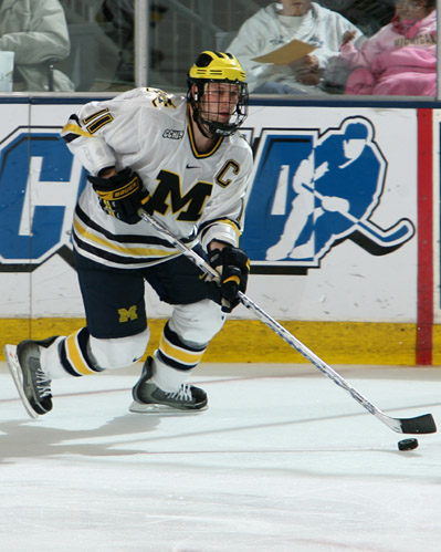 Kevin Porter played every shift as if her were still trying to make the team. His 33 goals and 30 assists in just 43 games earned him college hockey's highest personal award. (Photo: Wolverine Photo.)
