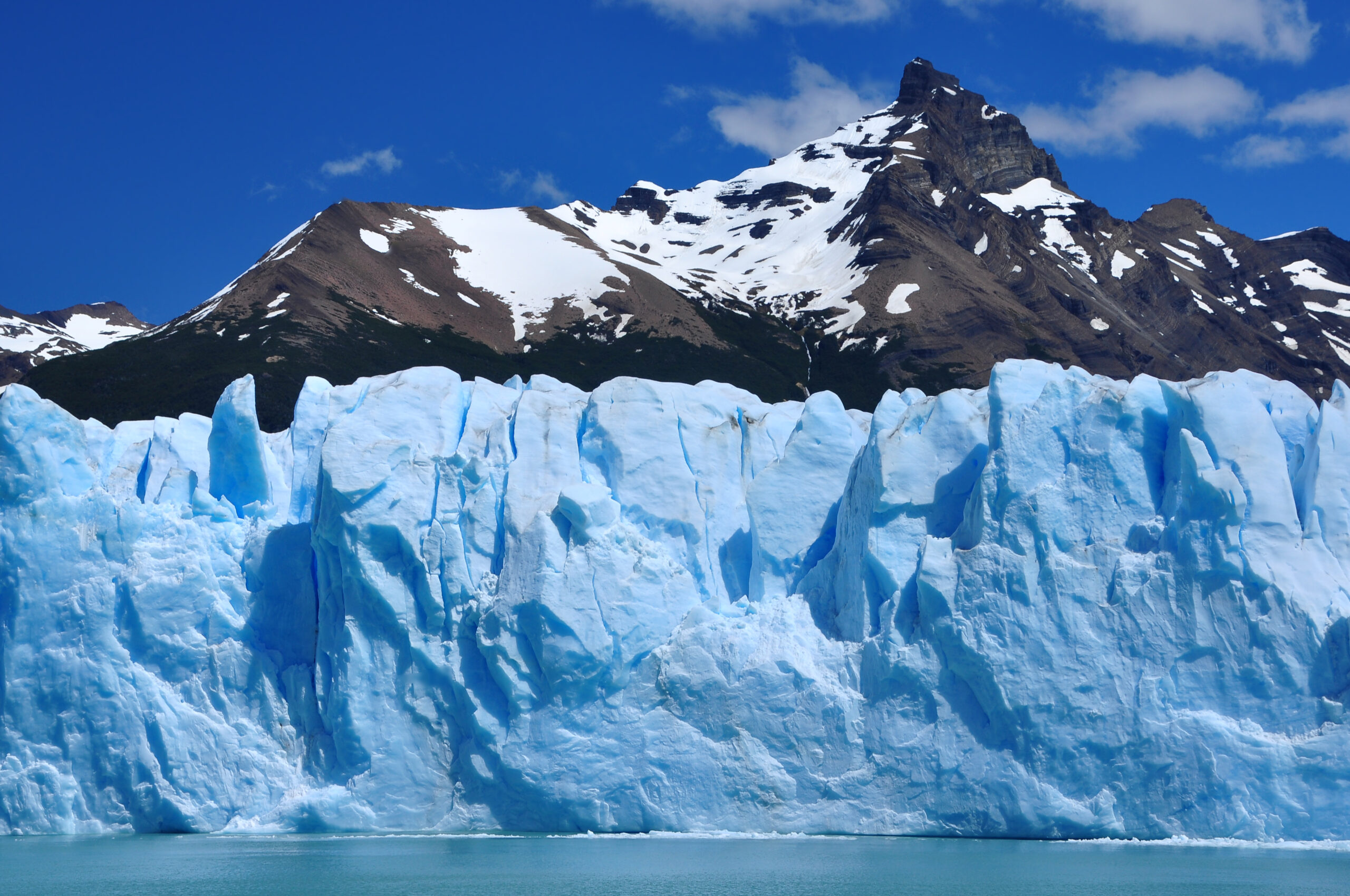 Glacier image courtesy of sxc.hu user arinas74