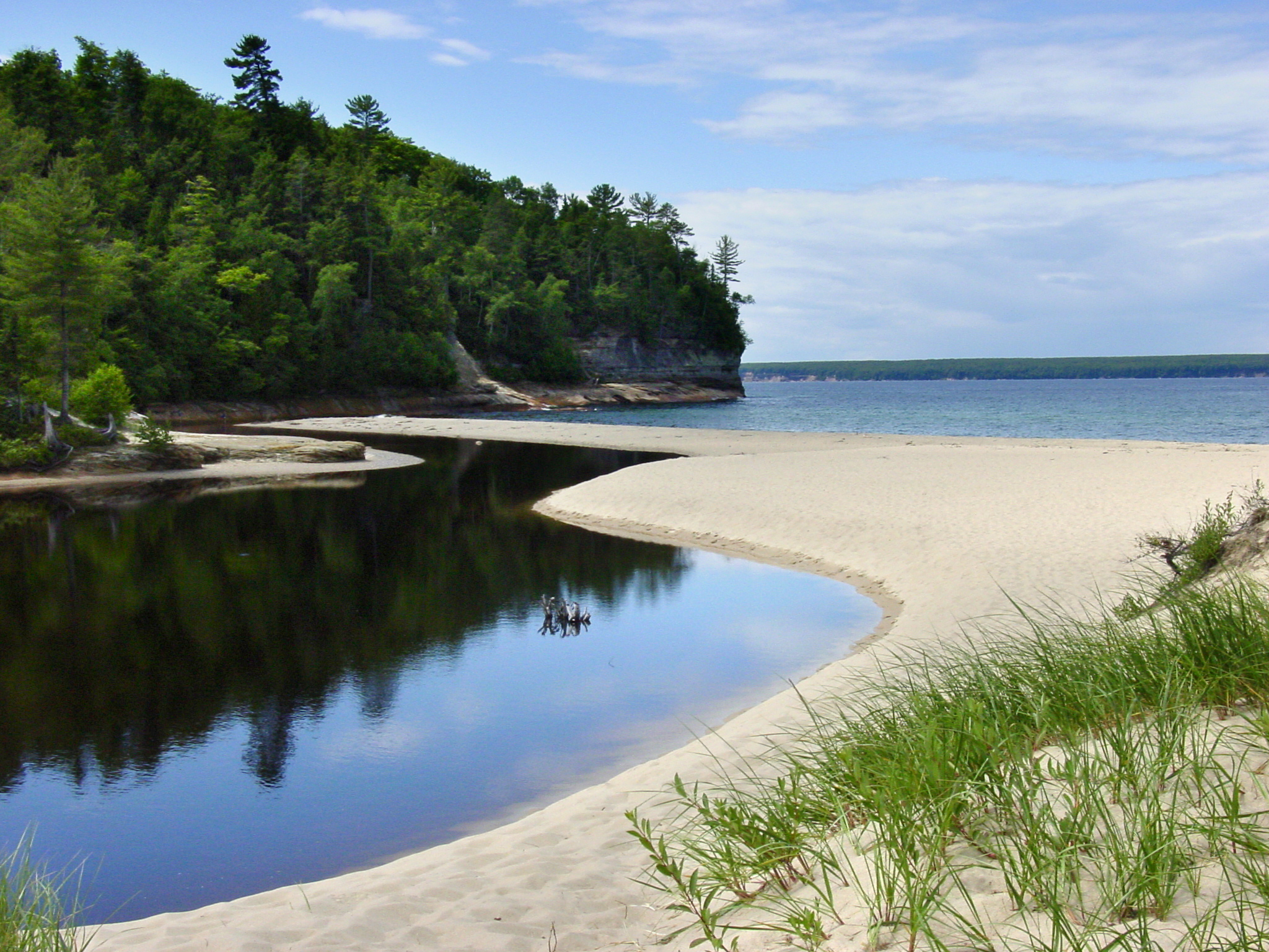 Pictured Rocks National Lakeshore, Lake Superior. Image credit: Michigan Sea Grant