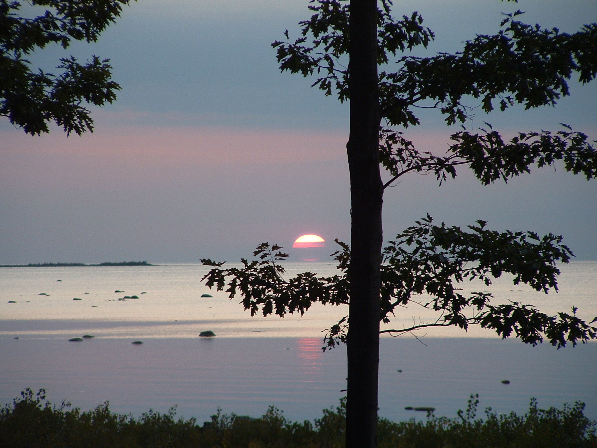 Sunset, Saginaw Bay from Alaska Point/Bay. Image credit: Michigan Sea Grant