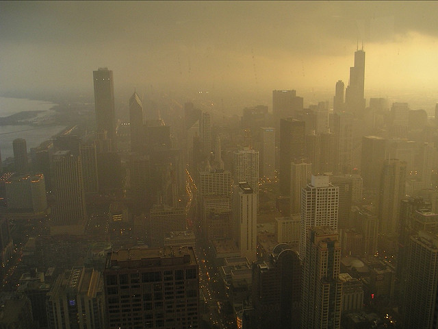 Smog over Chicago. Image credit: flickr.com user sfquixote