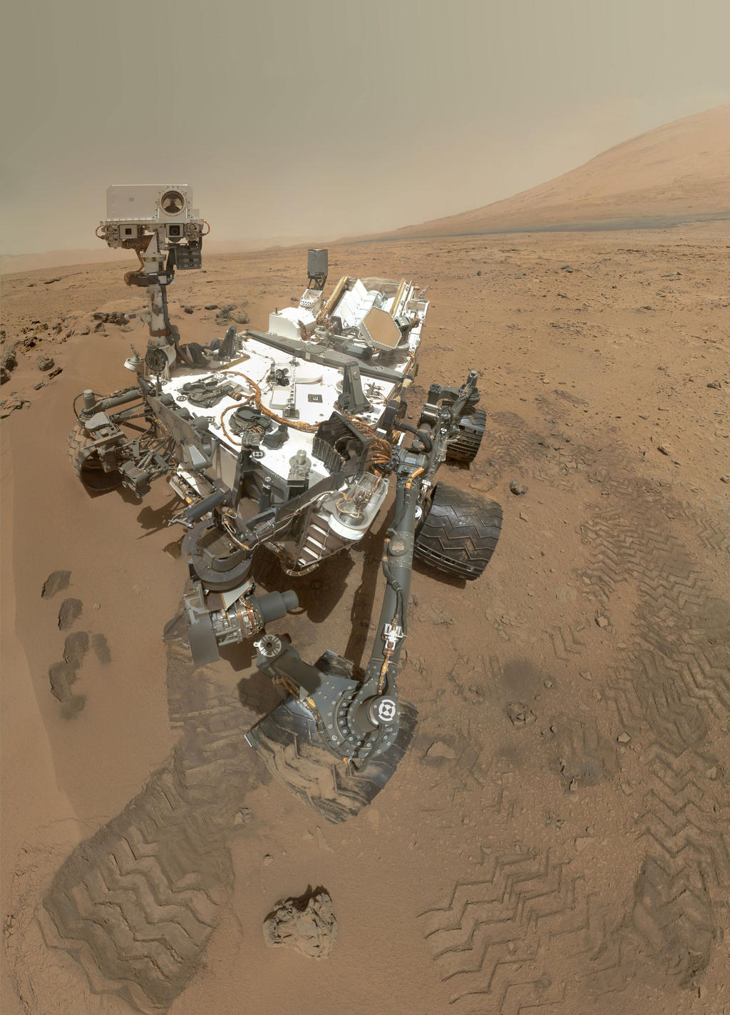 NASA's Curiosity rover used the Mars Hand Lens Imager (MAHLI) to capture this set of 55 high-resolution images, which were stitched together to create this full-color self-portrait. Image credit: NASA/JPL-Caltech/Malin Space Science Systems