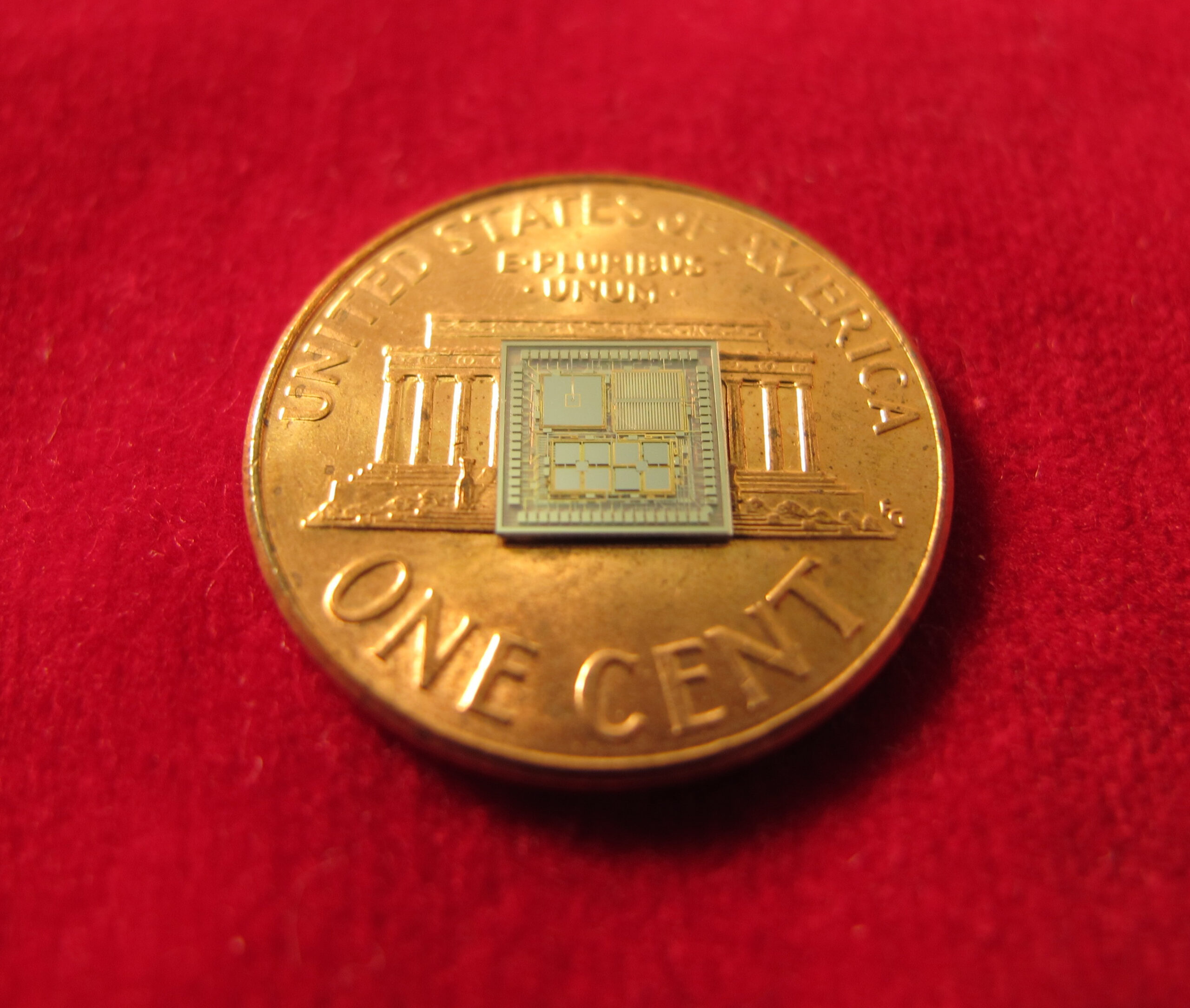This tiny "timing inertial measurement unit" could take over when GPS is unavailable. Image credit: Yi Yuan