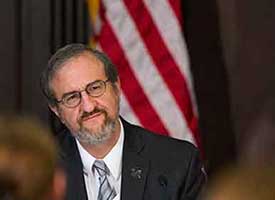 Schlissel with flag