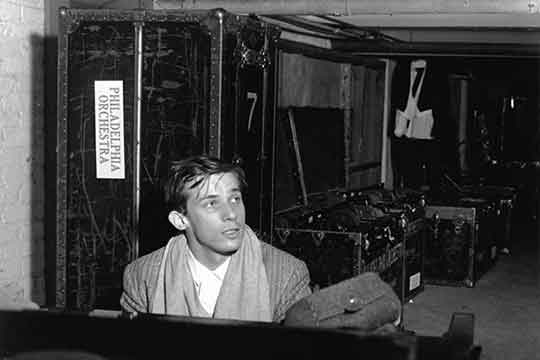 Glenn Gould warms up in the basement of Hill Auditorium before his 1958 May Festival UMS debut.