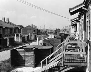 Willow Run married housing. (Photo courtesy of U-M's Bentley Historical Library.)