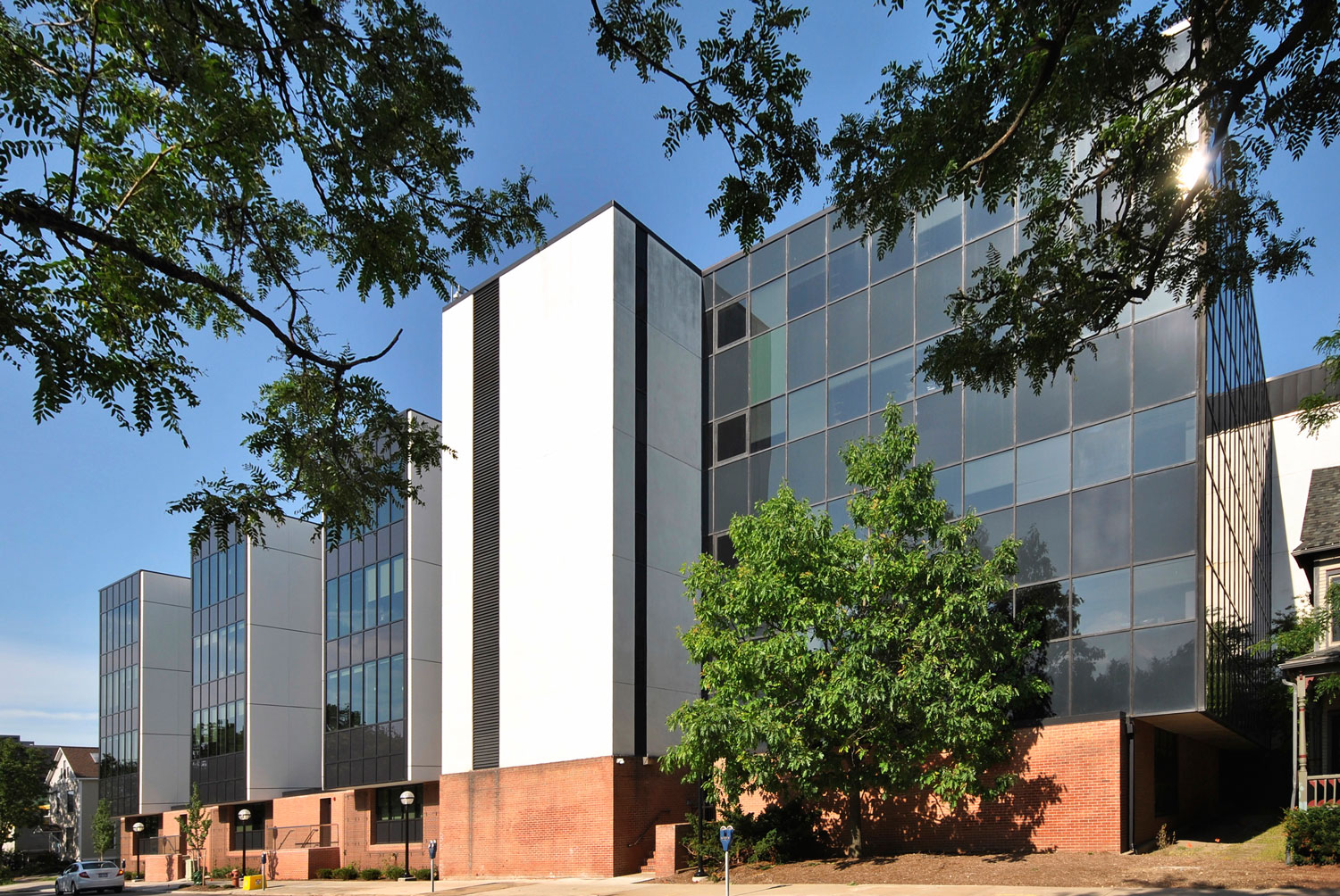The new ISR addition showing the Division Street face. Image credit: Philip Dattilo 