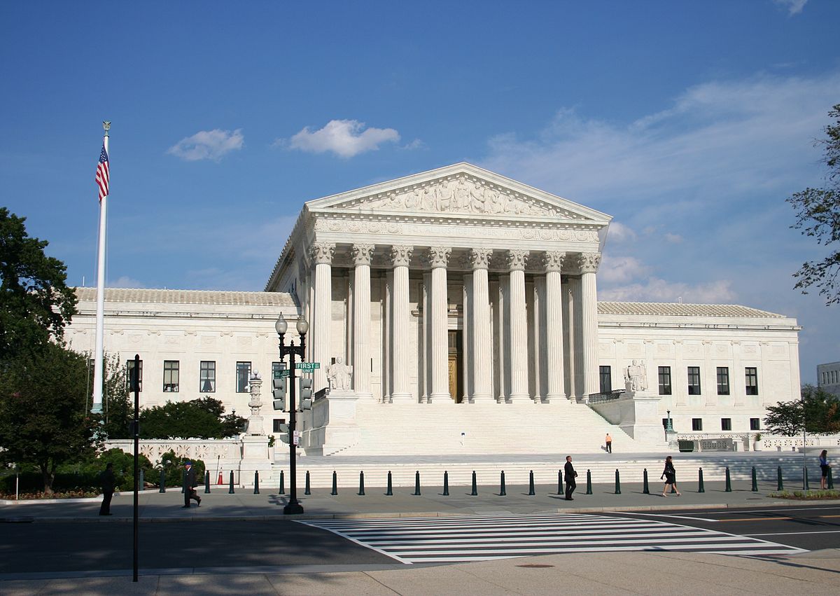 Supreme Court of the United States Building, Washington, DC, as seen from the west side of 1st St NE. Image credit: 350z33 at English Wikipedia [CC BY-SA 3.0 (http://creativecommons.org/licenses/by-sa/3.0) or GFDL (http://www.gnu.org/copyleft/fdl.html)], via Wikimedia Commons