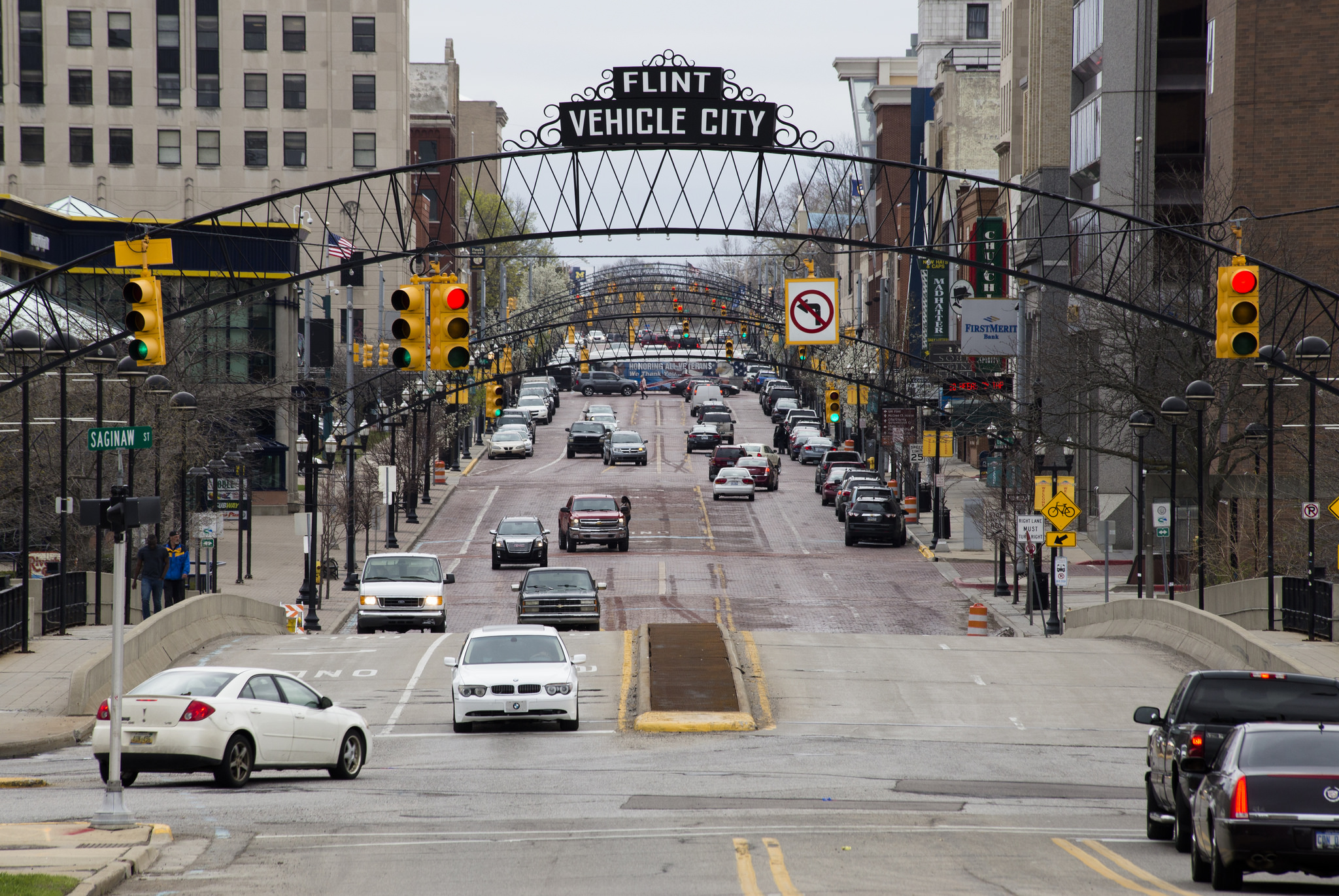 The Michigan Data Science Team, led by faculty advisor Jacob Abernethy, assistant professor of electrical engineering and computer science at U-M Ann Arbor, toured the city of Flint, MI as part of the group's new partnership with U-M Flint and Google to develop predictive software that will identify locations in Flint that are most at risk for lead contamination. Image credit: Evan Dougherty