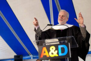 Van Allsburg, Commencement