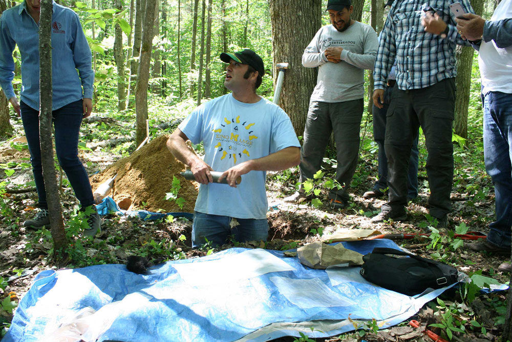 U-M ecologist and biogeochemist Luke Nave demonstrates methods to measure soil carbon during a July 2015 workshop at the University of Michigan Biological Station. Image credit: Kailey Marcinkowski, Northern Institute of Applied Climate Science.