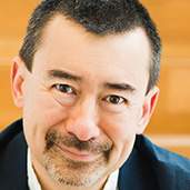 Photo of Peter Ho Davies