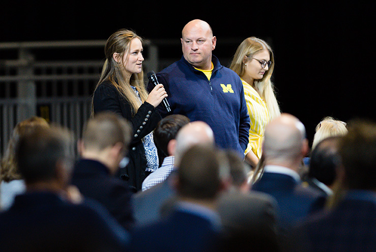 Photo of students saying thank you