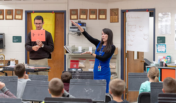 Kellie, BM ’02, and Joe McInchak, BM ’02, co-teach 5th grade at Tecumseh Public Schools.