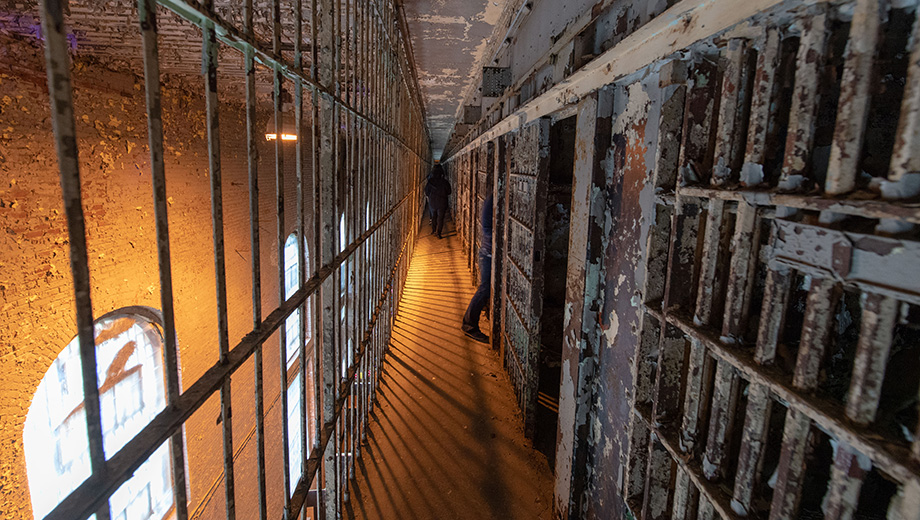 Photo of a cellblock at the Ohio State Reformatory