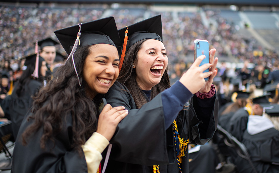 Photo of Melissa Hall and Rachel Femberg taking a selfie