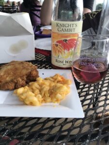 Knight's Gambit table