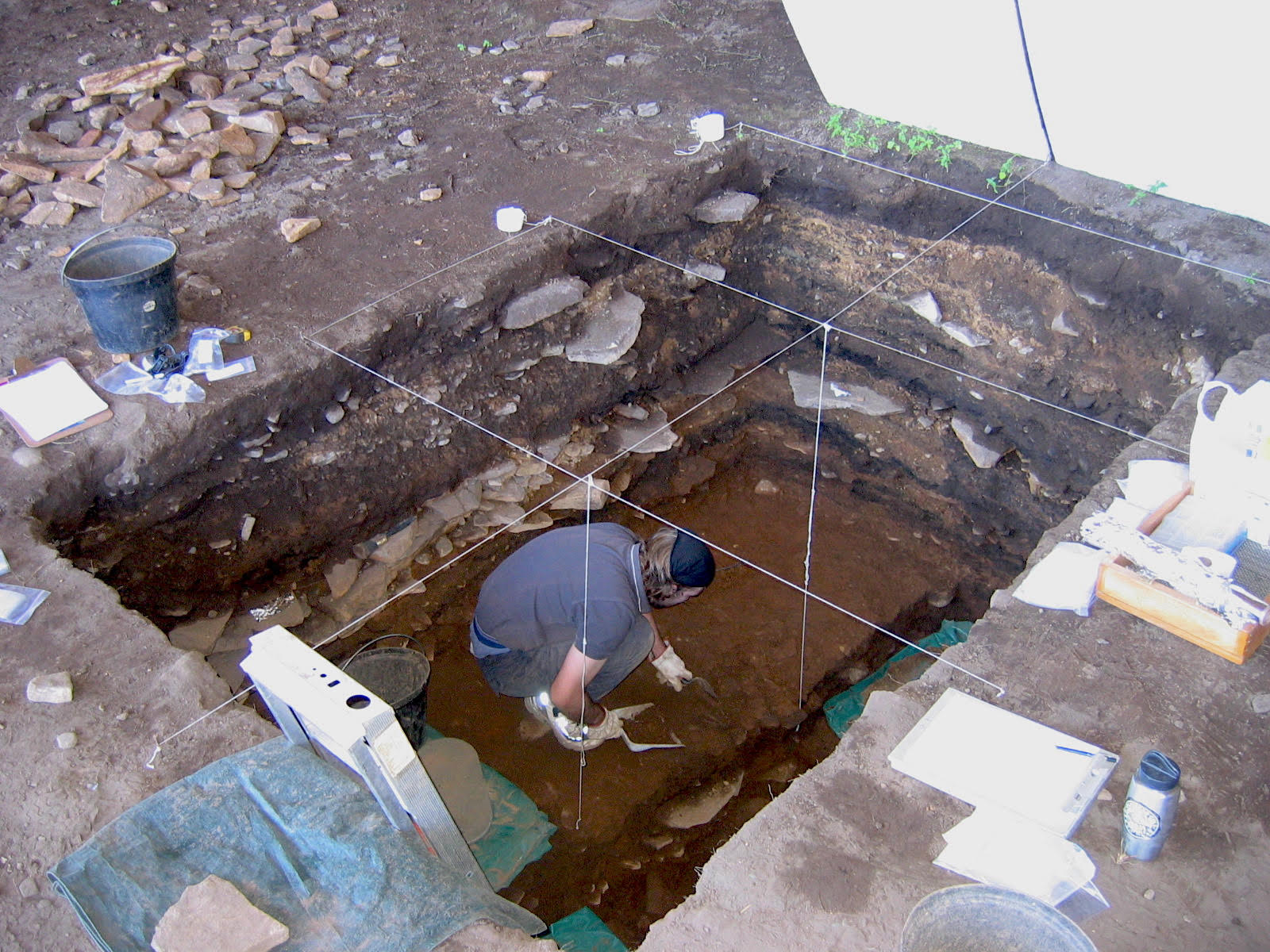 Archeologists work at rock shelters at Sehonghong and Melikane in southern Africa. Image credit: Brian Stewart