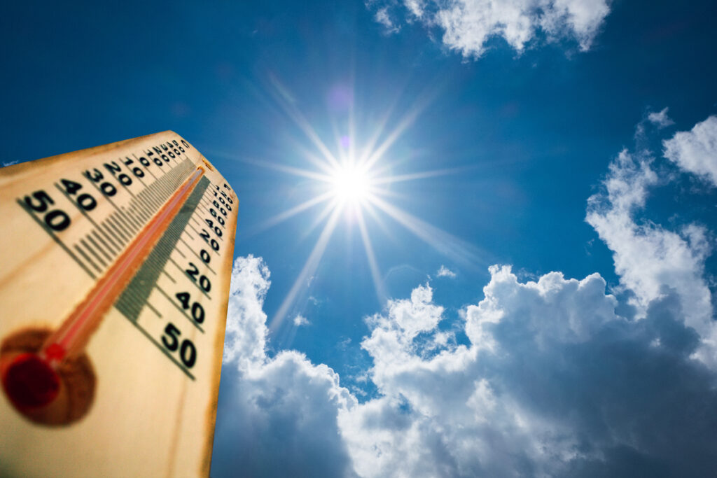High temperature under a sunny sky. Image credit: iStock