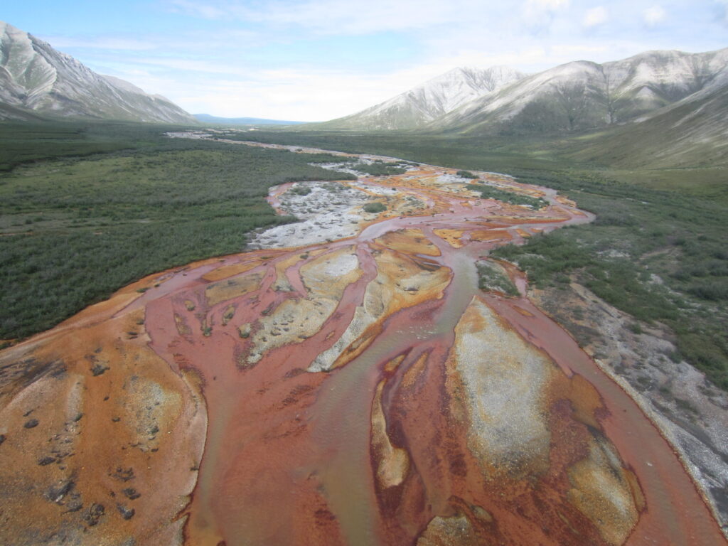 Picture of the red, iron-stained Saviukviayak River