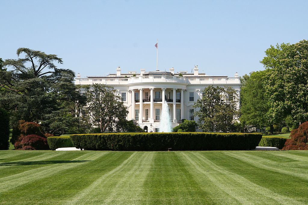Southern Lawn of the White House. Image credit: Mark Skrobola, Wikimedia Commons