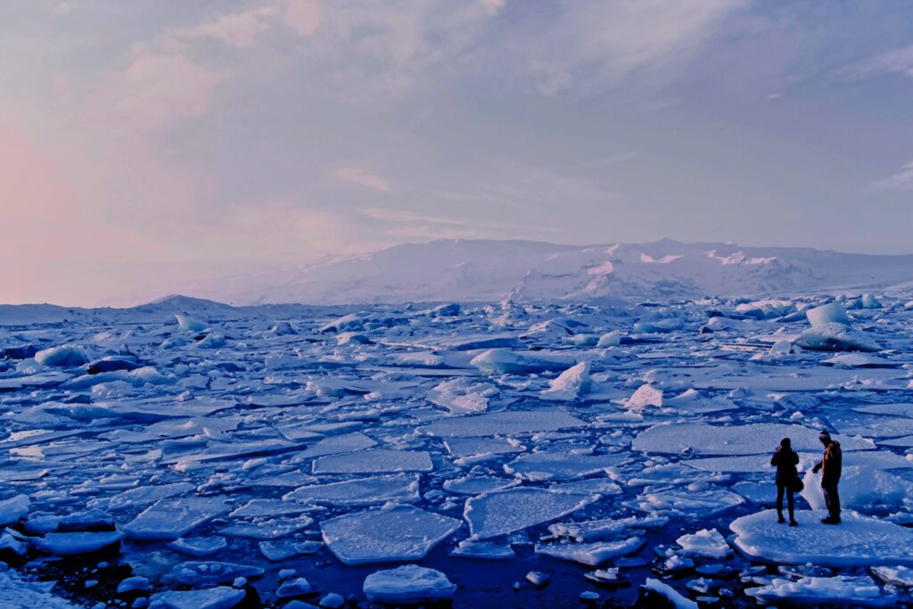 Melting glaciers. Image credit: Roxanne Desgagnés via UnSplash.com