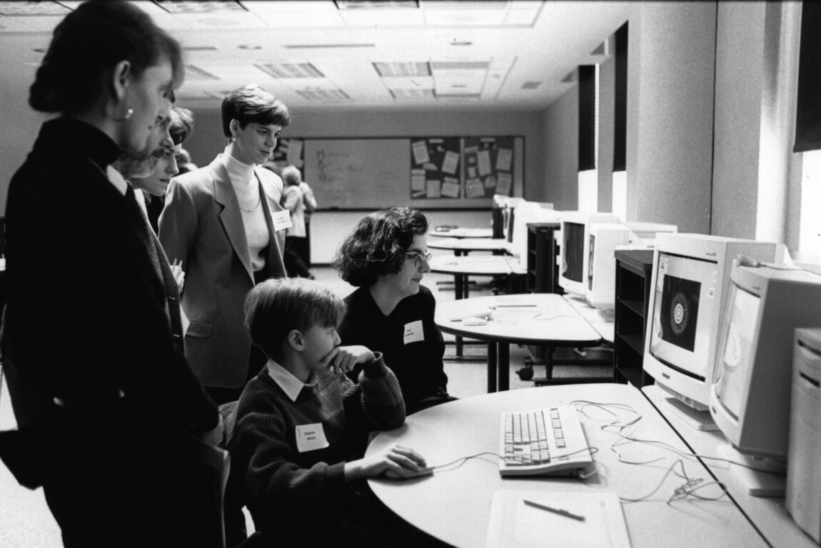 A student uses a computer at the opening of the Prechter Laboratory for Interactive Technology in 1994.