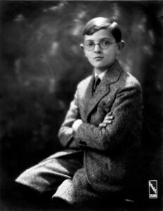 A relaxed-looking Rapoport in Chicago, 1924.