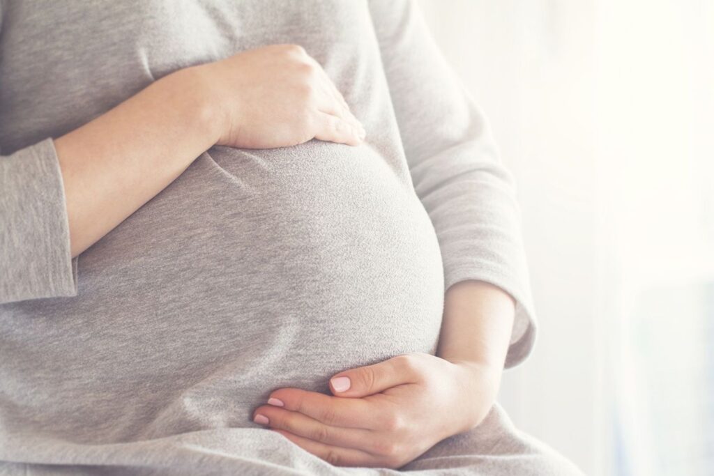 Pregnant woman. Image credit: fezailc, Pixabay.com