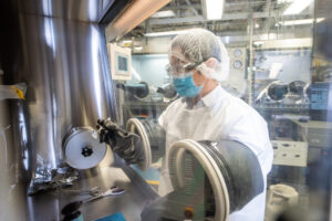Image credit: Xinjing Huang and Bin Liu, Optoelectronic Components and Materials Group