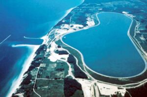 Pumped Hydroelectric Storage Facility in Ludington Michigan. Image credit: US Government, Public domain, via Wikimedia Commons