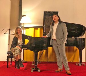 Bo Shimmin debut recital, Lycuem Club.