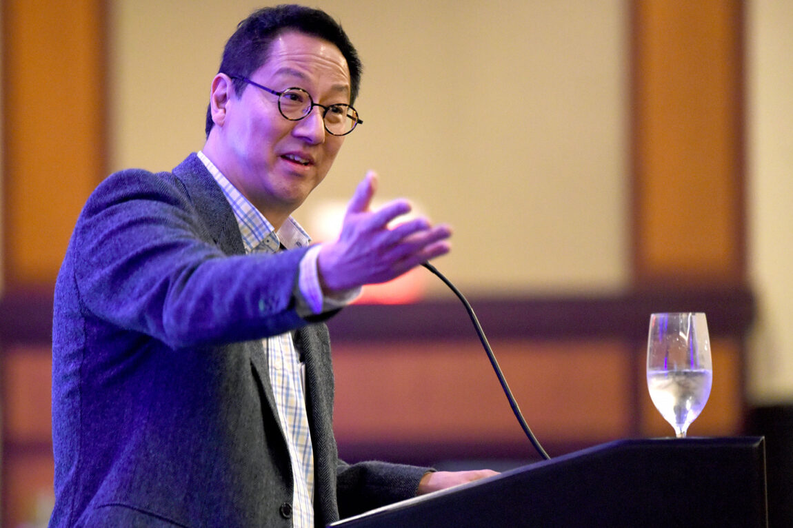 Photo of President Santa J. Ono gesturing
