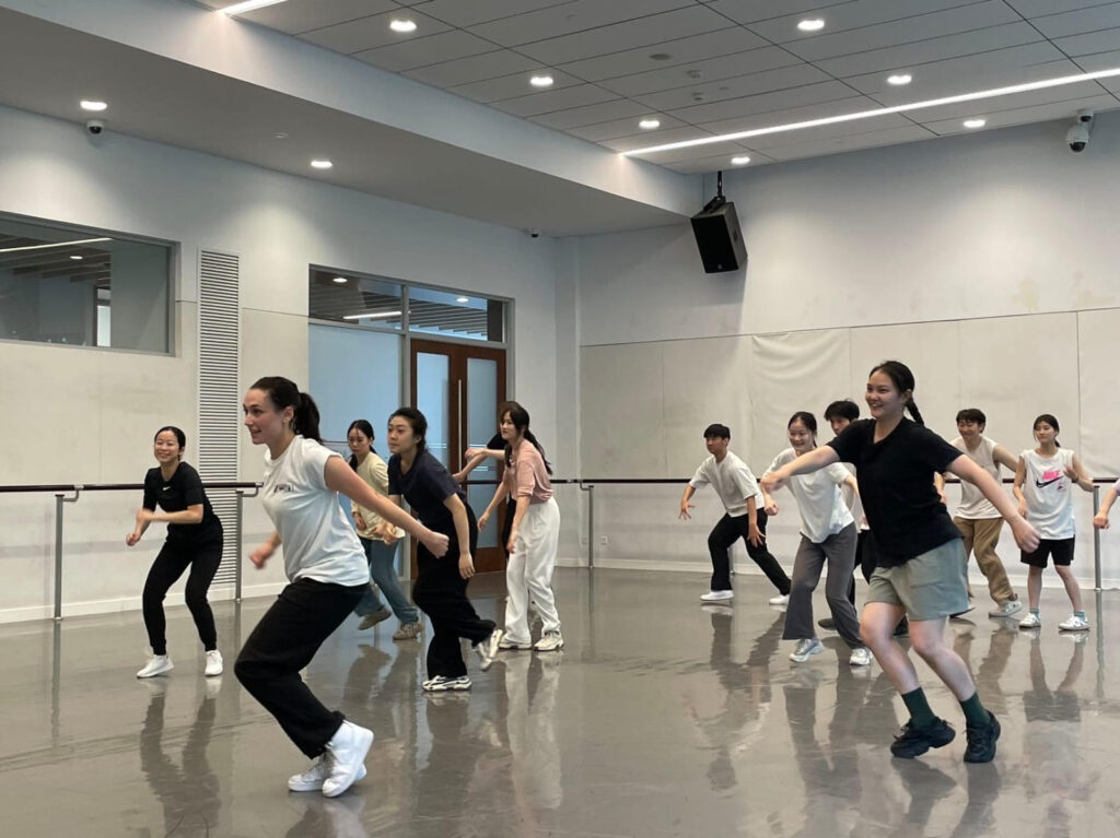 Rileigh Goldsmith teaching hip-hop class at the Shanghai Theatre Academy.