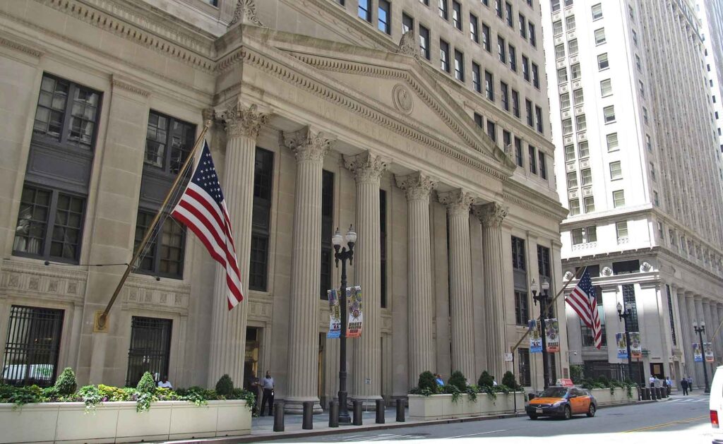 Federal Reserve Bank of Chicago. Image credit: Ken Lund from Reno, Nevada, USA, CC BY-SA 2.0, via Wikimedia Commons
