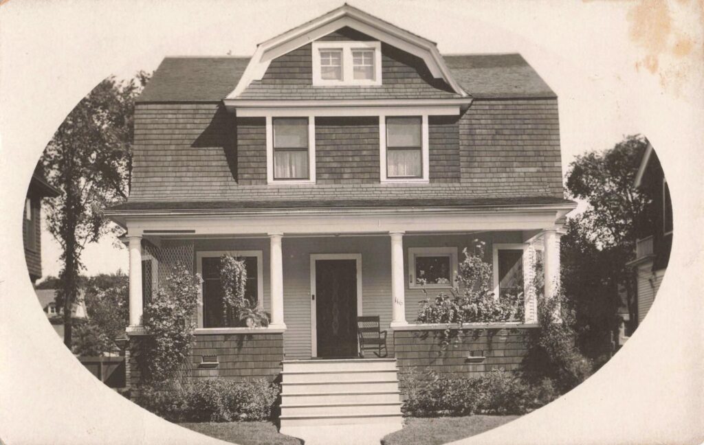 Postcard depicting a house in Detroit, Michigan ca. 1910. Image credit: David V. Tinder Collection of Michigan Photography, University of Michigan William L. Clements Library.