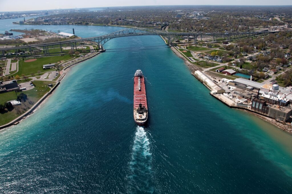 The John G. Munson, a bulk carrier, approaches the Blue Water Bridge as it leaves Lake Huron toward southeast Michigan. Image credit: U.S. Army Corps of Engineers Detroit District via Wikimedia Commons.